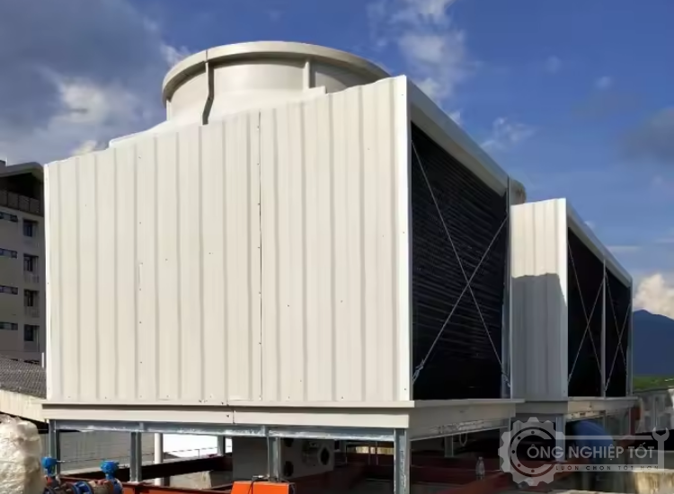 Tháp giải nhiệt trong hệ thống Chiller